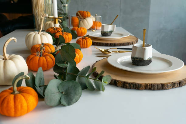 12 Thanksgiving Tablescape Ideas to Wow Your Guests