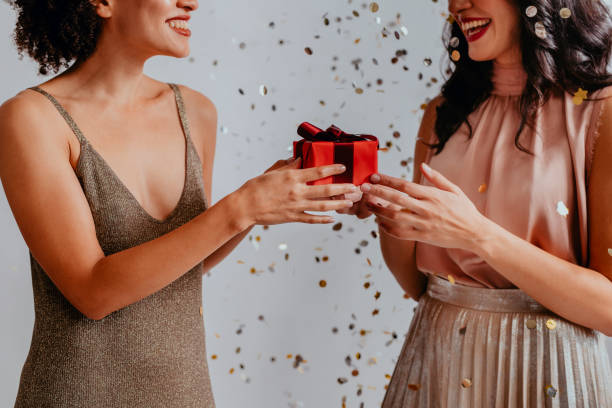 Gifts for Best Friend Under $200 in 2025: Thoughtful, Fun & Stylish