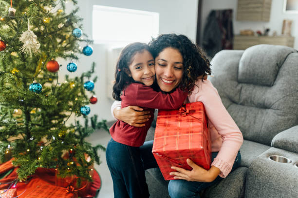 Last Minute Christmas Gifts for Women 2025: Thoughtful, Stylish & Ready to Ship