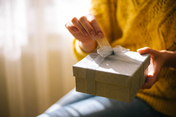 Last-Minute Gifts for Teen Girls (Non-Toys) 2025: Stylish, Practical & Thoughtful