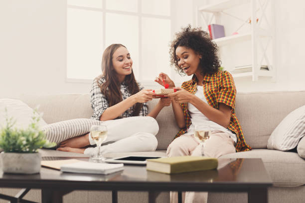 Last-Minute Birthday Gifts for Best Friend (Quick & Thoughtful Ideas She’ll Love)